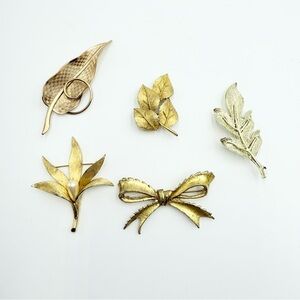 Vintage Gold Tone Leaves Flower Bow Tie Brooches Lot